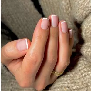 modelos de unhas curtinhas minimalista