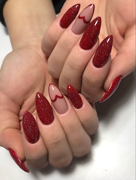 unhas vermelho metálico