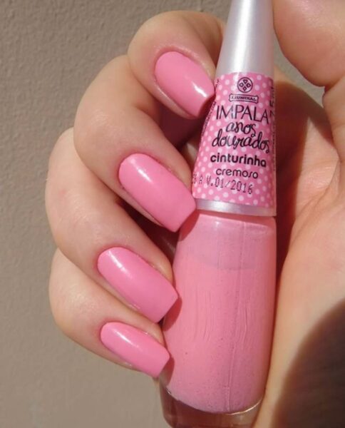 esmalte rosa claro