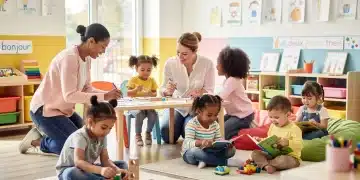Enfants joyeux jouant dans une crèche moderne française, avec des éducateurs attentifs.