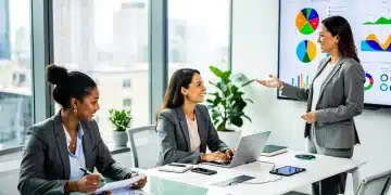 Mulheres profissionais colaborando em um ambiente de escritório moderno e tecnológico, representando o crescimento no mercado de trabalho.